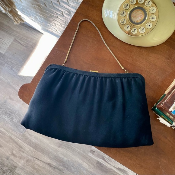 Vintage 1950s Black Fabric Gold Metal Clasp Top Shoulder Bag and Change Purse - Picture 5 of 15